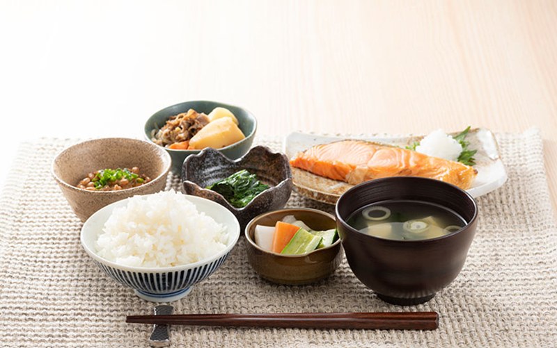 夏バテ対策で高齢者が意識したい栄養素・成分